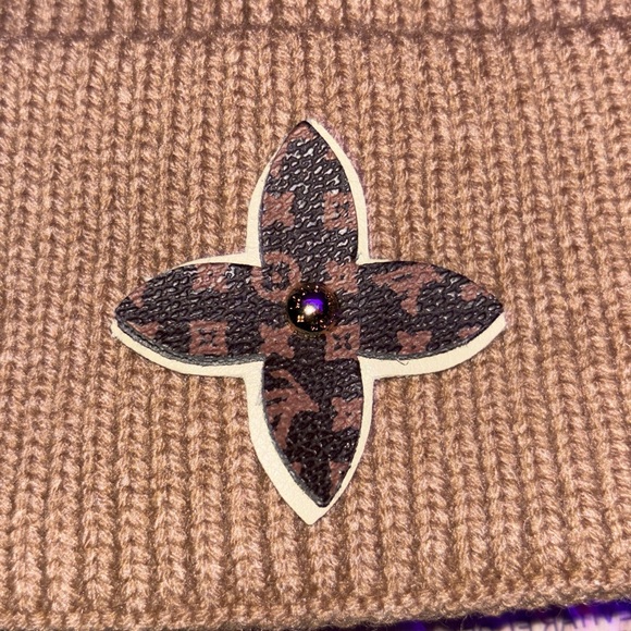 Louis Vuitton Tan Knit Hat - Picture 2 of 3